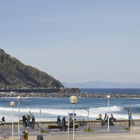 Always Easy I Sagues * San Sebastian